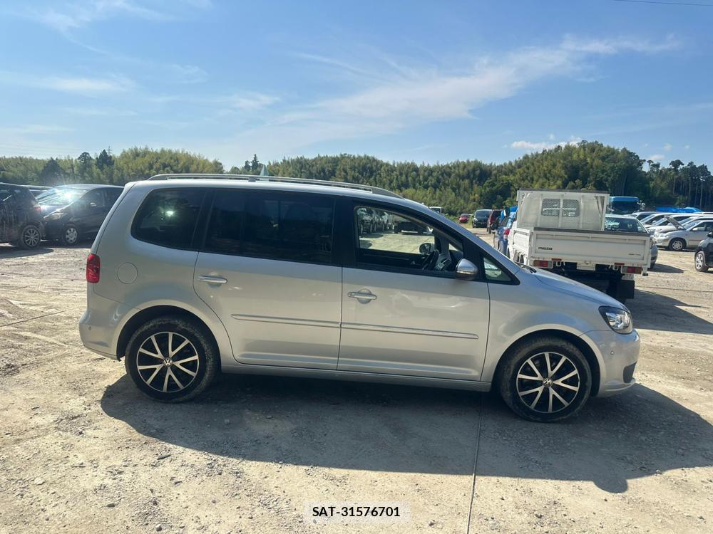 VolksWagen GOLF TOURAN 2015 6937340-5