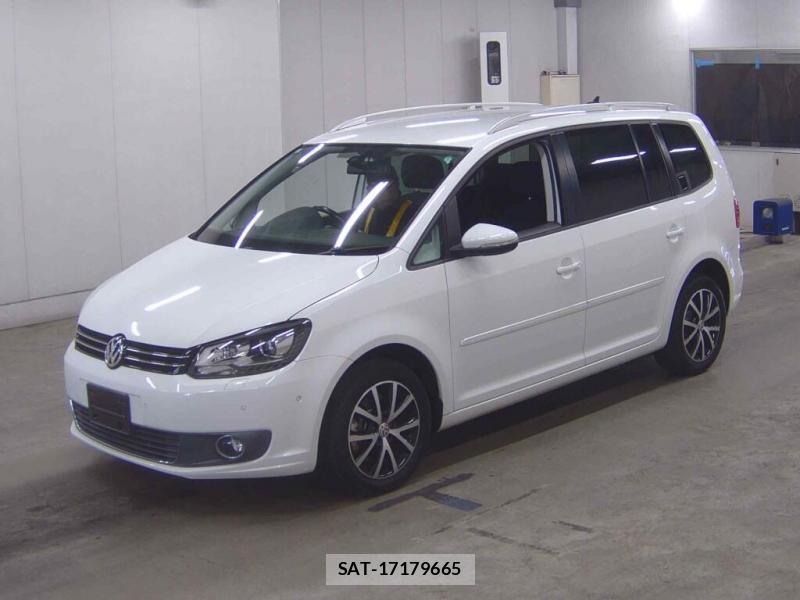 VolksWagen GOLF TOURAN 2015-11 8160953-0