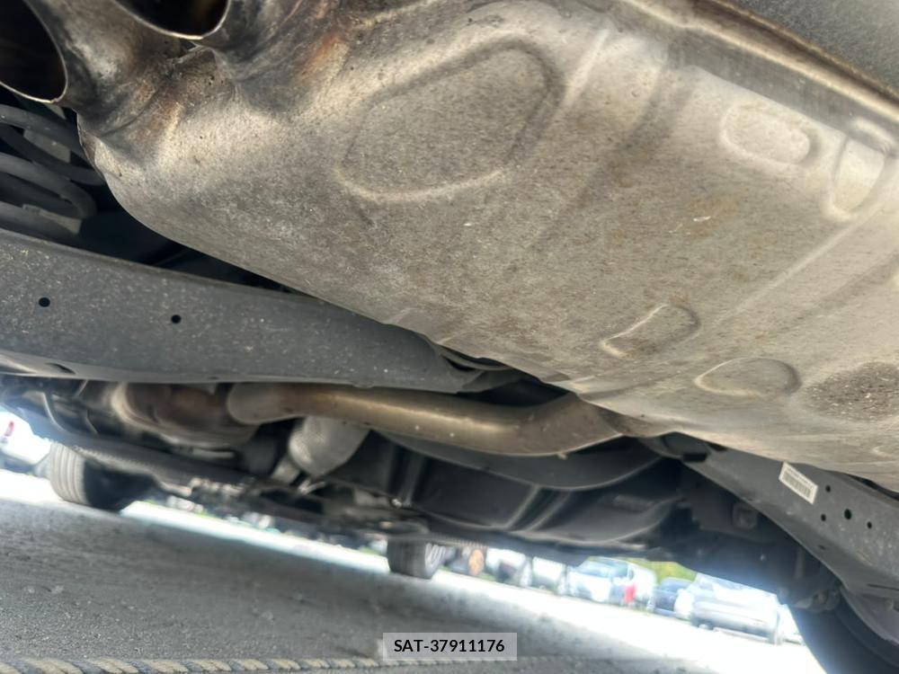 VolksWagen GOLF TOURAN 2013-09 7840161-32