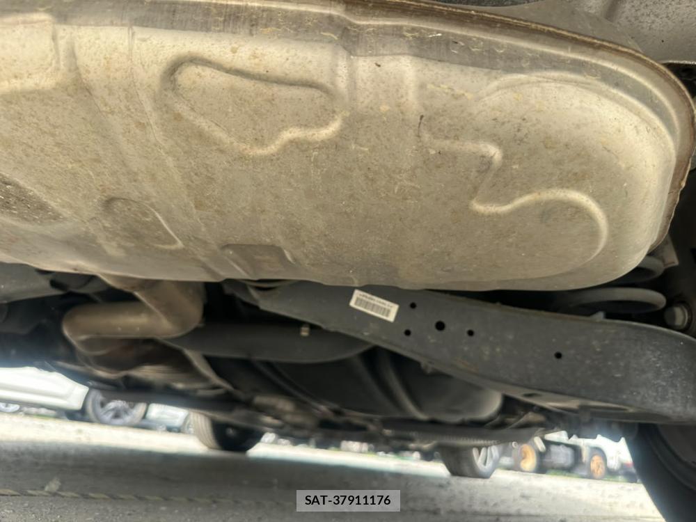 VolksWagen GOLF TOURAN 2013-09 7840161-33