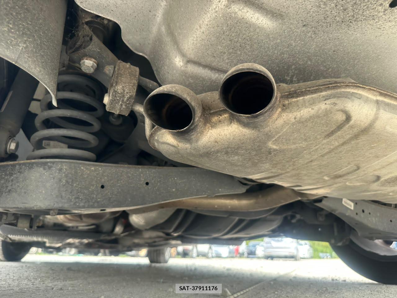 VolksWagen GOLF TOURAN 2013-09 7840161-34