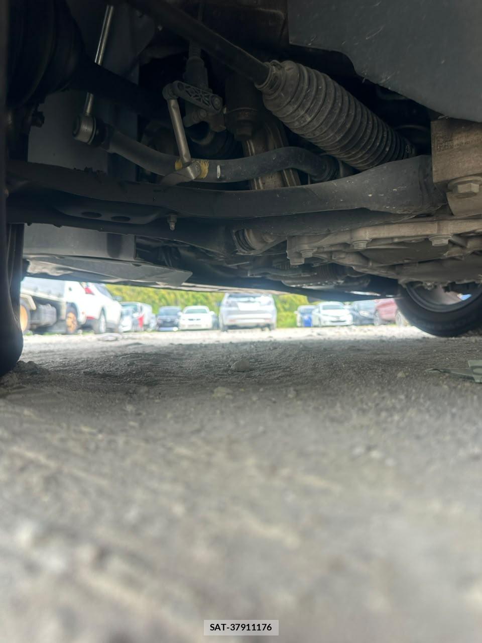 VolksWagen GOLF TOURAN 2013-09 7840161-36