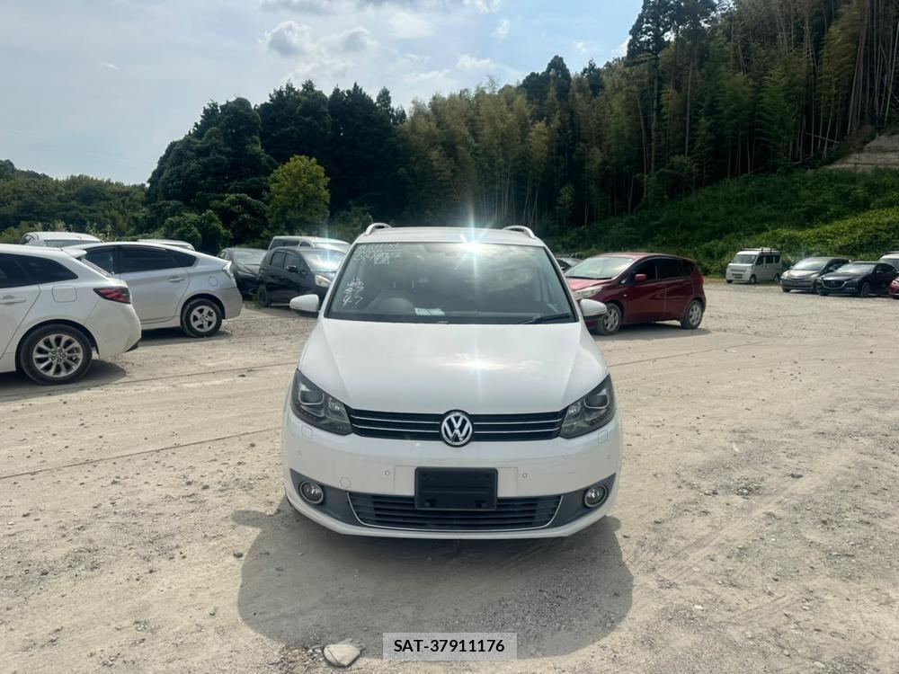 VolksWagen GOLF TOURAN 2013-09 7840161-7