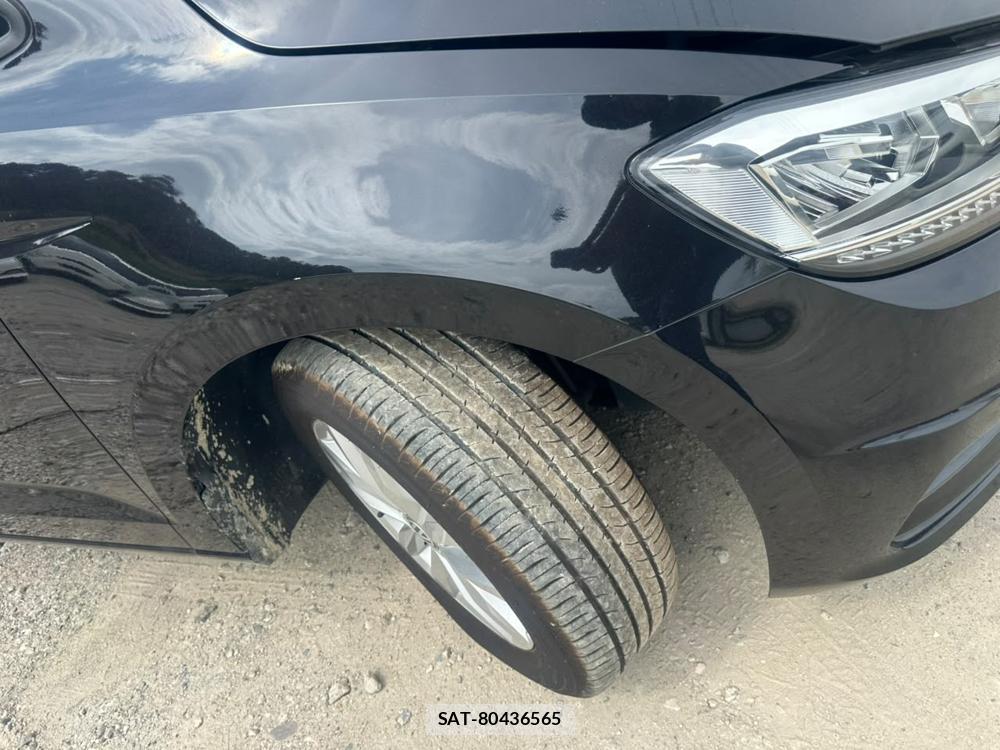 VolksWagen GOLF TOURAN 2016-09 7283302-33