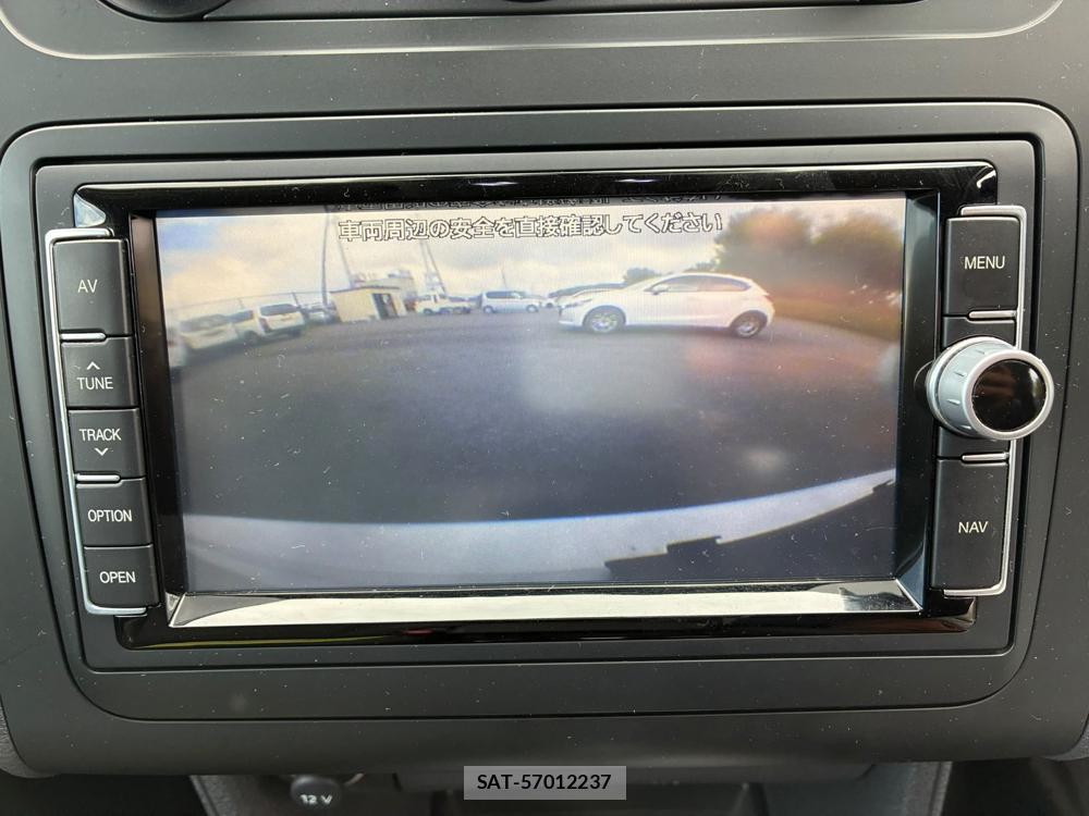 VolksWagen GOLF TOURAN 2013-11 8312949-17