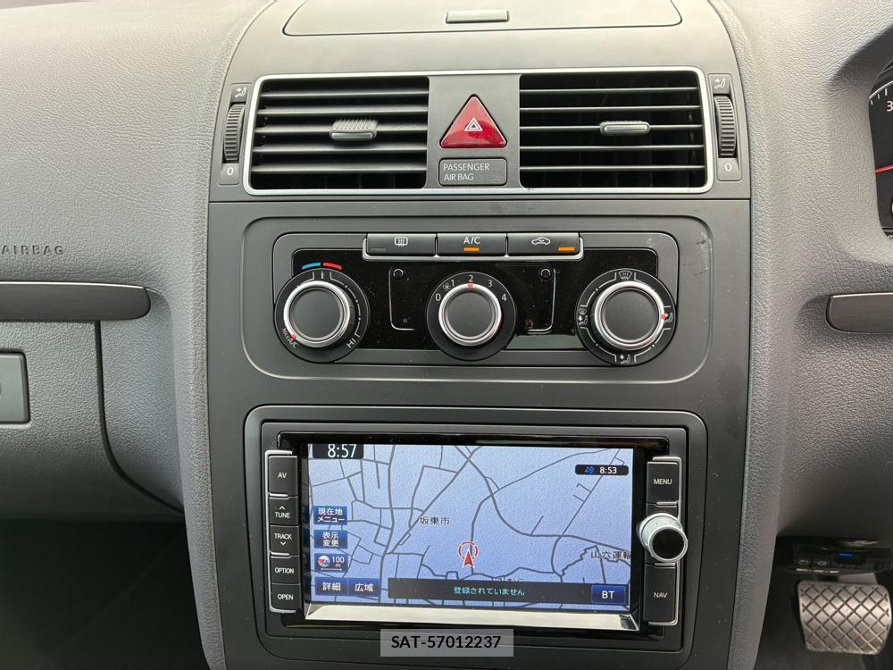 VolksWagen GOLF TOURAN 2013-11 8312949-18