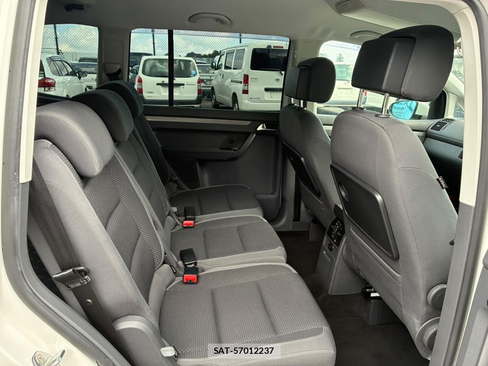 VolksWagen GOLF TOURAN 2013-11 8312949-8