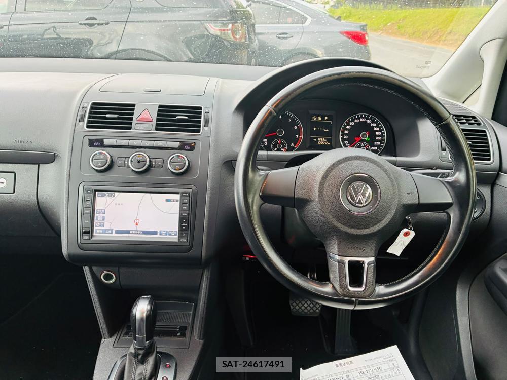 VolksWagen GOLF TOURAN 2016-01 8351361-13