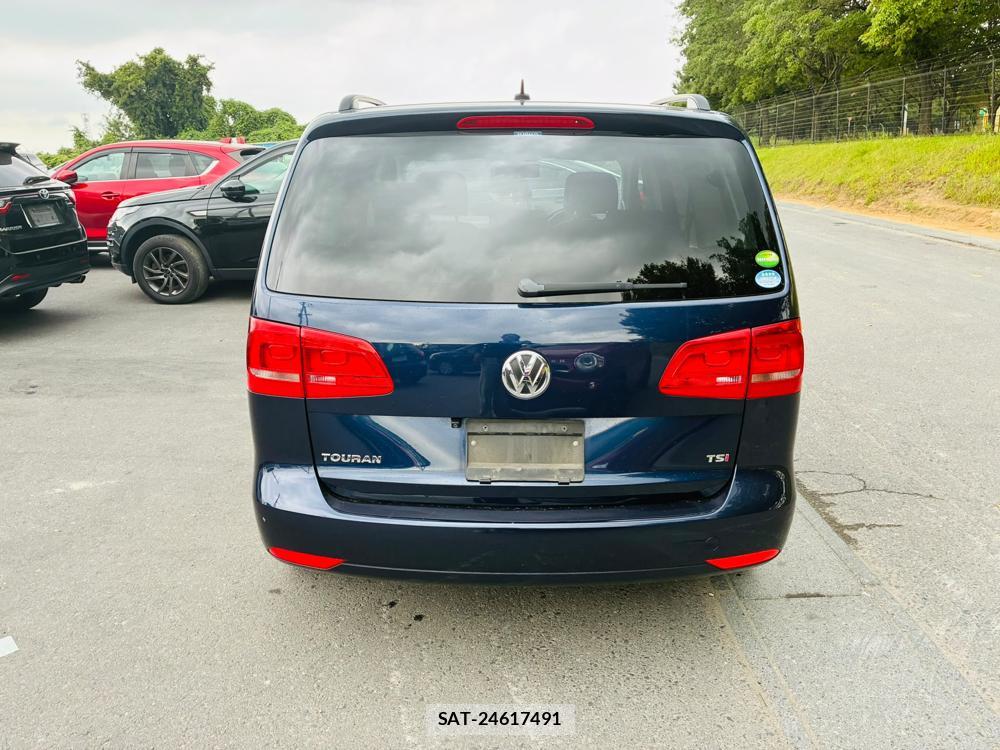 VolksWagen GOLF TOURAN 2016-01 8351361-3