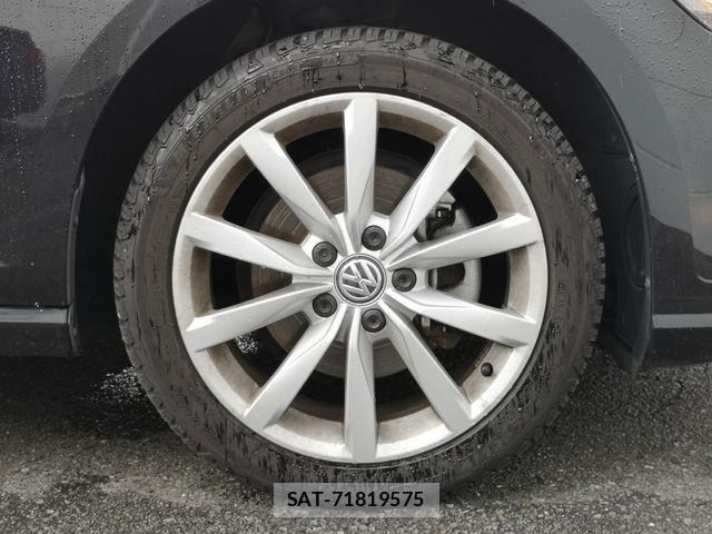 VolksWagen GOLF VARIANT 2019-02 6215028-26