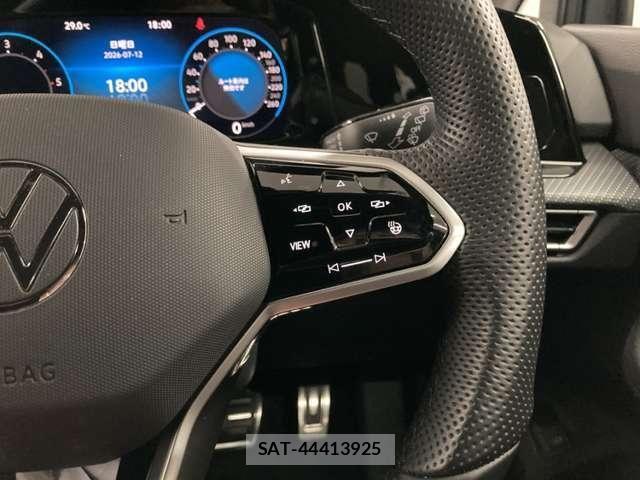 VolksWagen GOLF VARIANT 2024-03 8525010-11