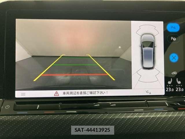 VolksWagen GOLF VARIANT 2024-03 8525010-28