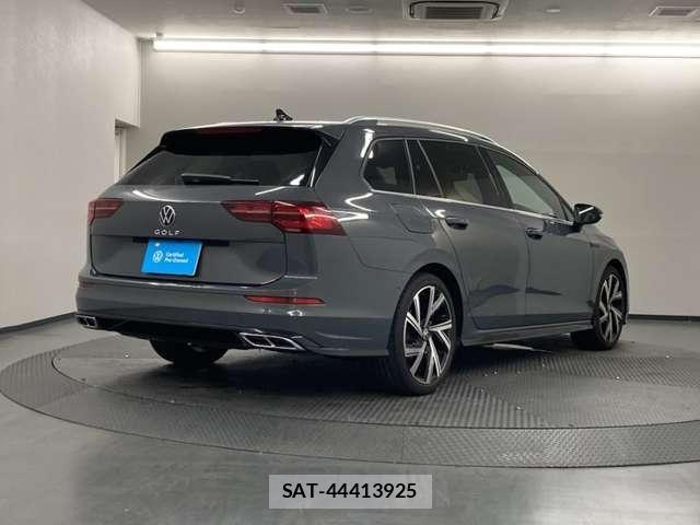 VolksWagen GOLF VARIANT 2024-03 8525010-5