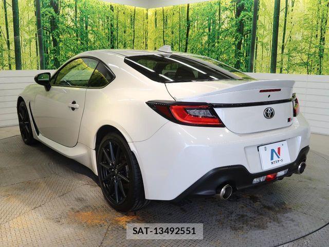 Toyota GR86 2022-06 1015658-15