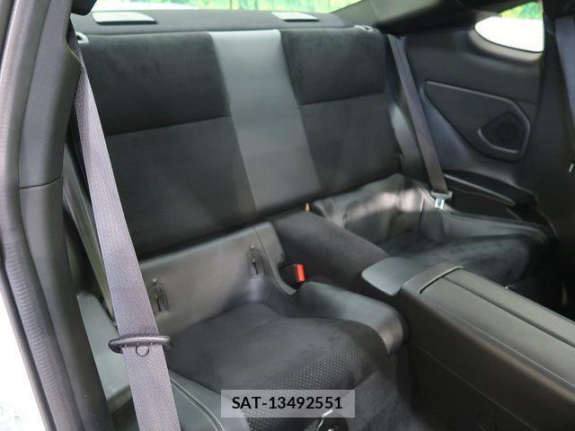 Toyota GR86 2022-06 1015658-7