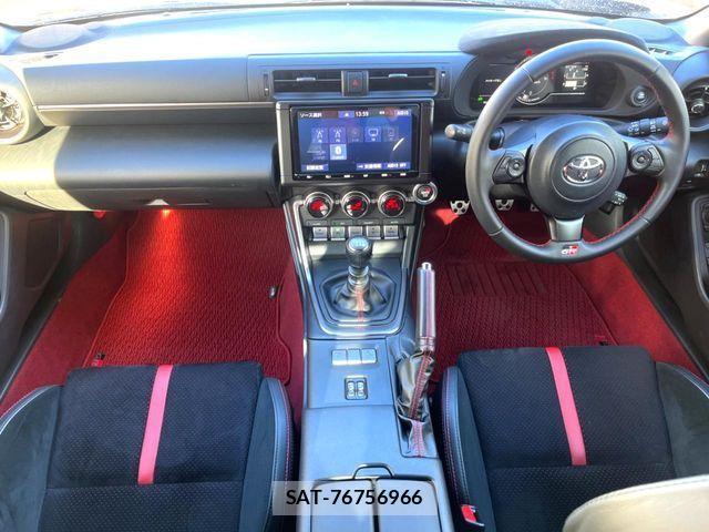 Toyota GR86 2023-07 2319481-1