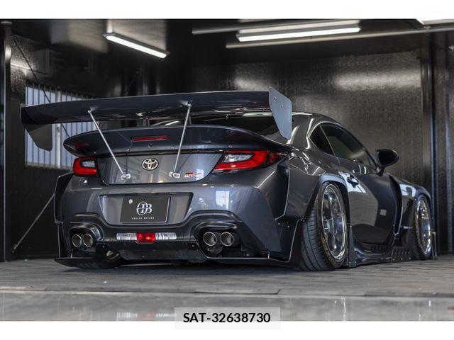 Toyota GR86 2022-03 2400319-18