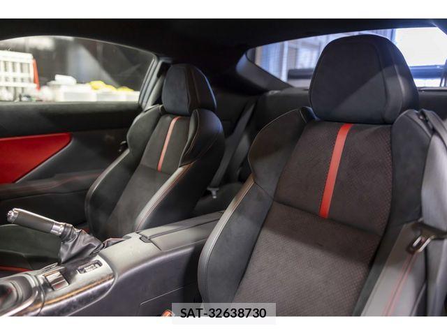 Toyota GR86 2022-03 2400319-25