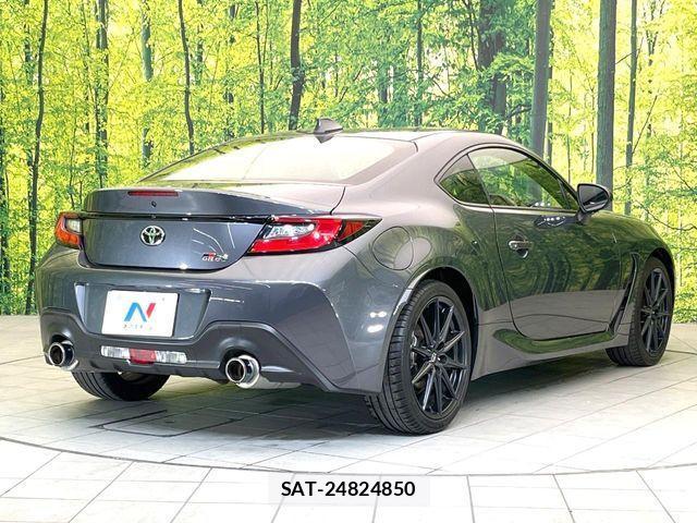 Toyota GR86 2023-09 3769028-16