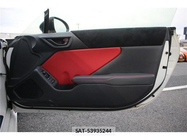 Toyota GR86 2021-12 3934270-21