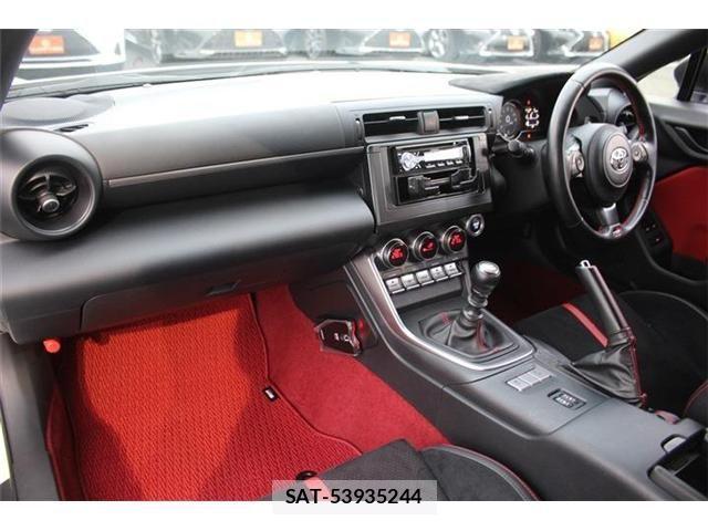Toyota GR86 2021-12 3934270-24