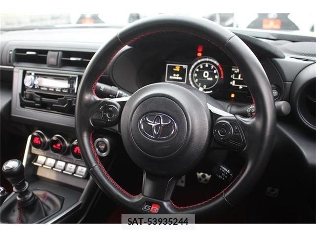 Toyota GR86 2021-12 3934270-25
