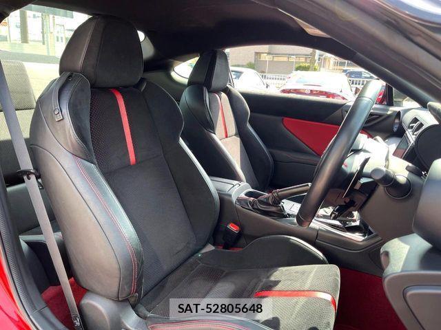 Toyota GR86 2022-06 4592947-8
