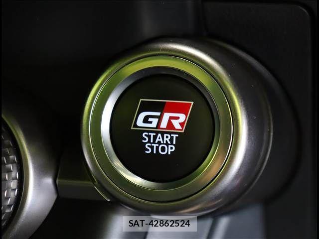 Toyota GR86 2022-08 4753841-12