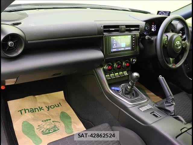 Toyota GR86 2022-08 4753841-25