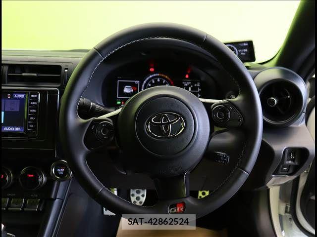 Toyota GR86 2022-08 4753841-6