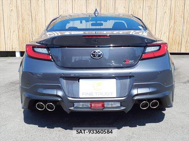 Toyota GR86 2023-12 4943907-16