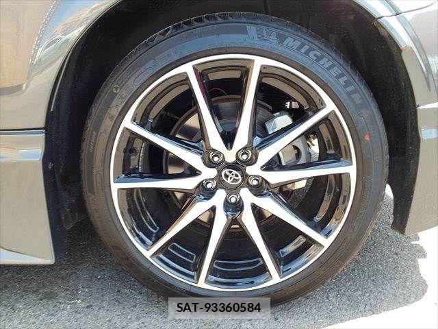 Toyota GR86 2023-12 4943907-28