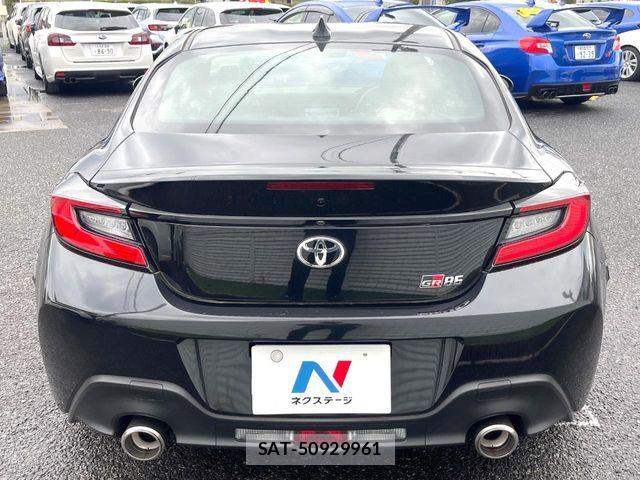 Toyota GR86 2023-07 5868421-15