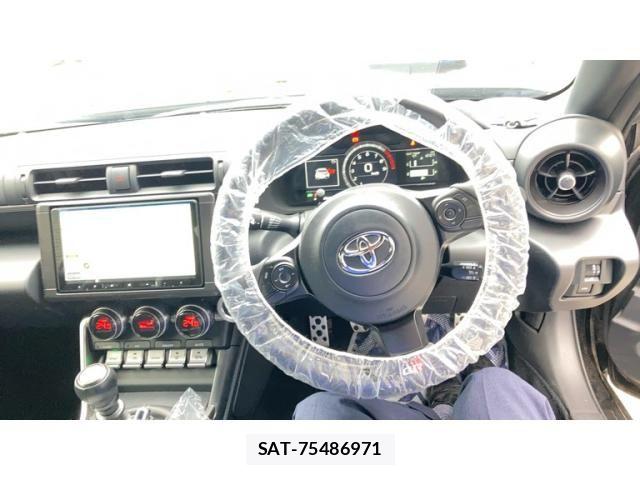 Toyota GR86 2023-10 5868428-4