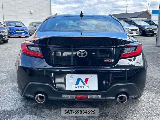 Toyota GR86 2023-07 5868422-16