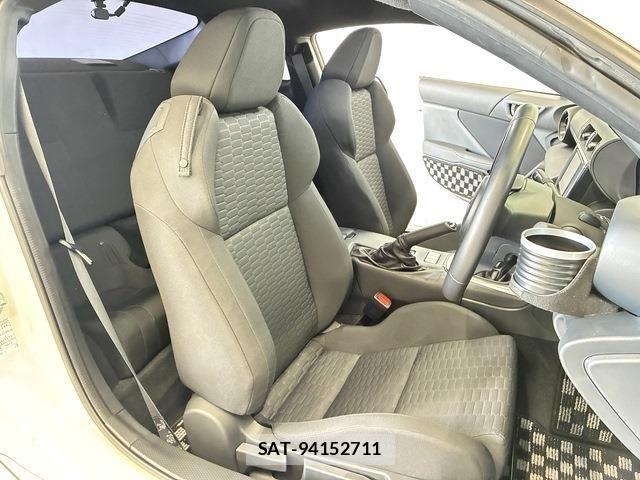 Toyota GR86 2022-07 6526236-8