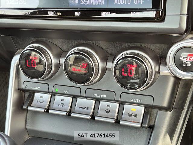 Toyota GR86 2021-12 6612067-14