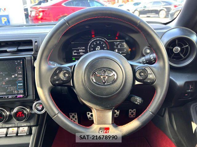 Toyota GR86 2023-12 6641628-10