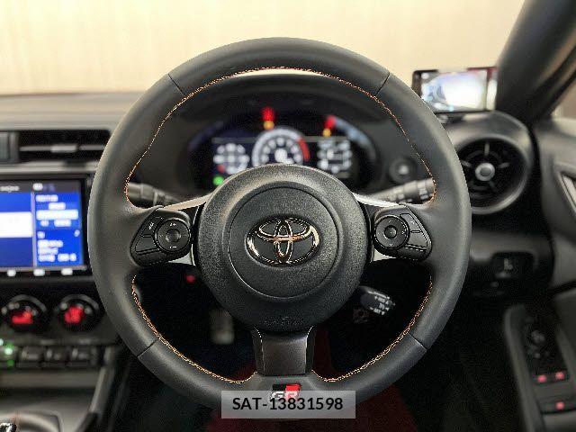 Toyota GR86 1993-02 6671548-13