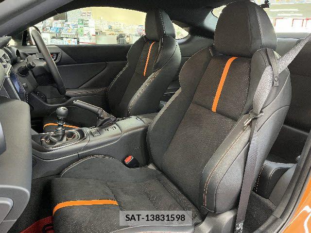 Toyota GR86 1993-02 6671548-18