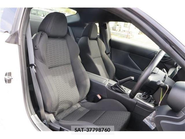 Toyota GR86 2022-03 6671549-10