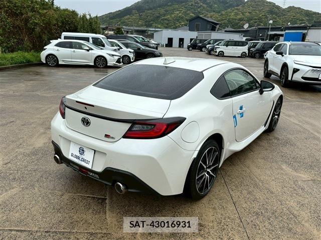 Toyota GR86 2023-03 6676083-11