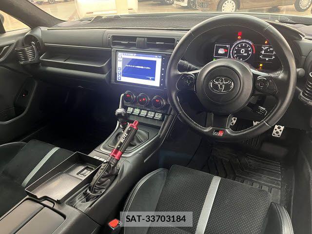 Toyota GR86 2023-08 6751712-1