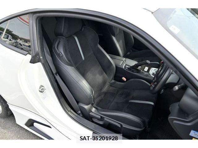 Toyota GR86 2022-04 6751713-11