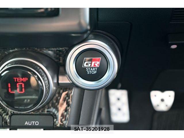 Toyota GR86 2022-04 6751713-18