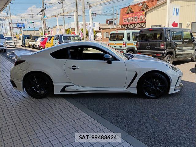 Toyota GR86 2022-08 6791068-3