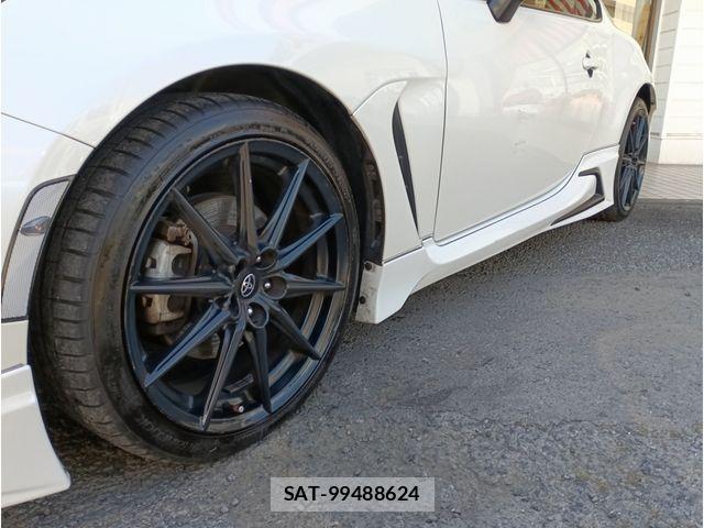 Toyota GR86 2022-08 6791068-6
