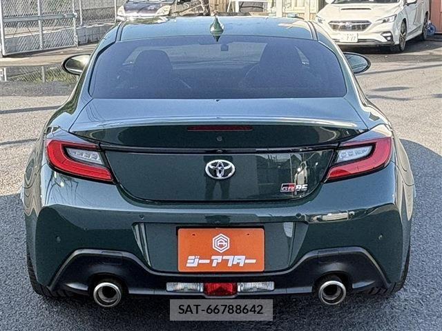 Toyota GR86 2024-10 6905765-10
