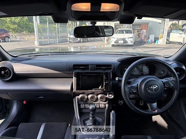 Toyota GR86 2024-10 6905765-17