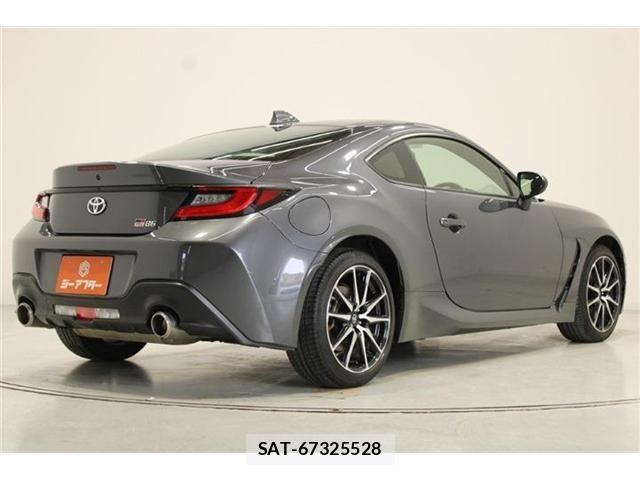 Toyota GR86 2023-04 6993847-11